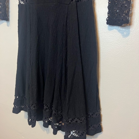 Free People Black Eyelet Lace Dress Sz XS Fit & Flare Textured Knit To The Point - Picture 6 of 10